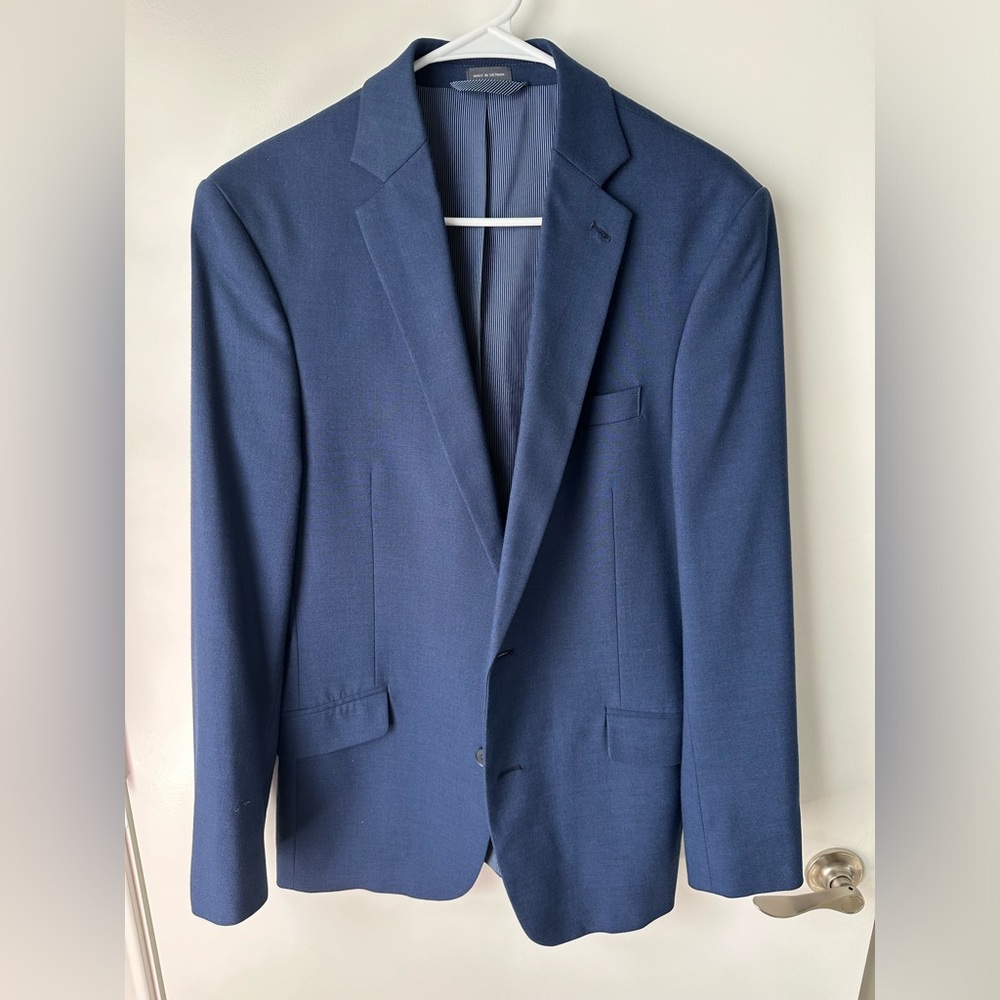 Madison Blue Modern Fit Suit
Jacket: 38R
Pants: 32X32